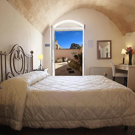 Caveoso Hotell 3*