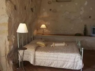 Caveoso Hotell 3*
