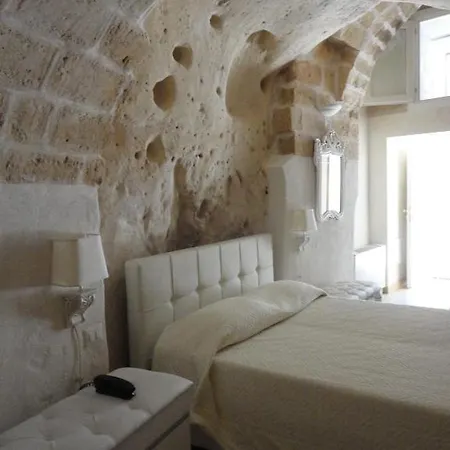 Caveoso 3* Matera