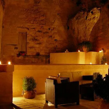 Caveoso 3* Matera